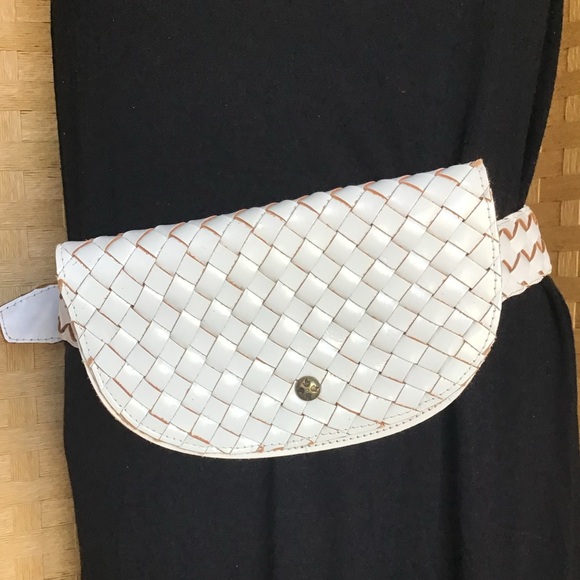 Patricia Nash Accessories - Patricia Nash Ponticelli White Leather Belt Bag